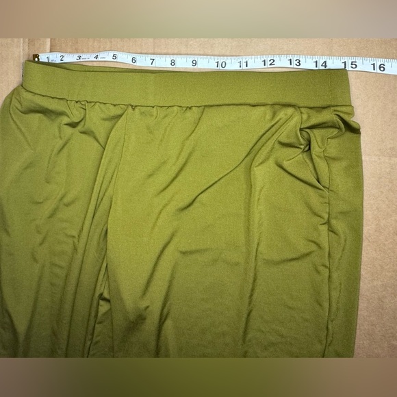 H by Halston Women's jogger  Olive  Stretch Pants- Size Sp w/ pockets. (52) - Picture 7 of 7